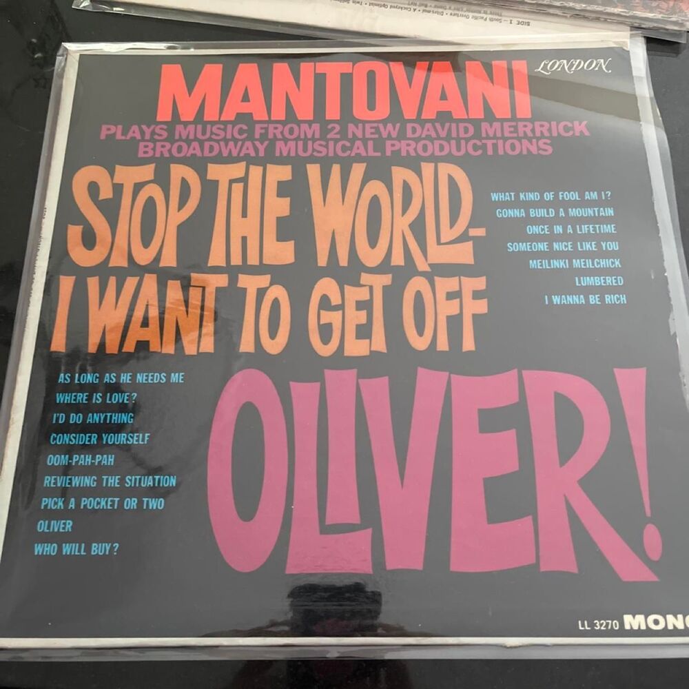 Mantovani plays music-vinyl